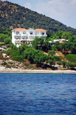 Villa Pouloudia Ватера Екстер'єр фото