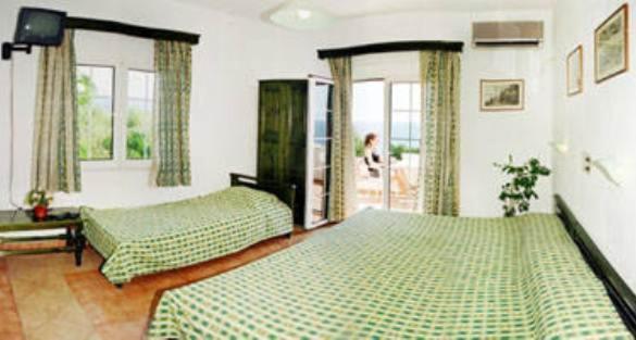 Villa Pouloudia Ватера Екстер'єр фото